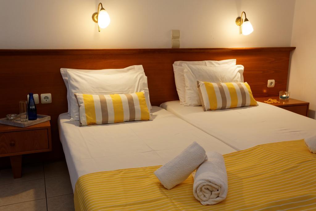 Danelis Studios & Apartments 말리아 외부 사진